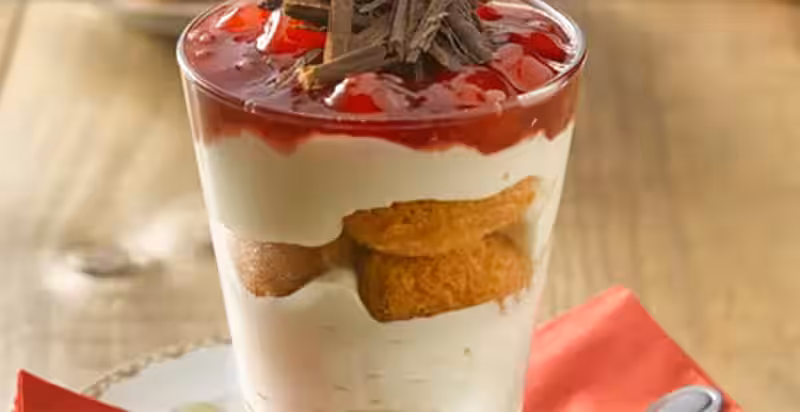 La Elegancia Sencilla: Descubriendo el Encanto de la Copa Blanca