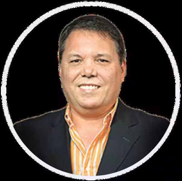 Paco García: Más Allá de la Pantalla, Un Viaje a la Experiencia Digital